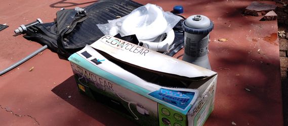 3 solar pool heater pads plus pump