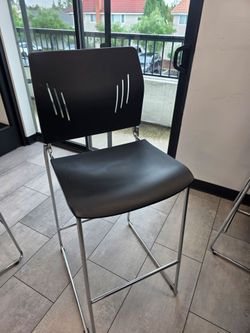 4 Chairs - Like New