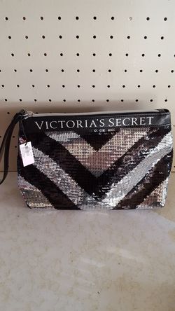 New VS cosmetic bag
