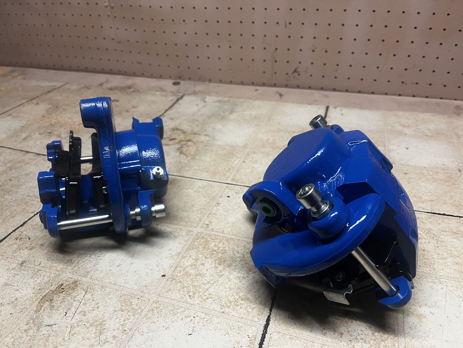 Caliper Both Sides Complete For Mustang ll for GM Application.