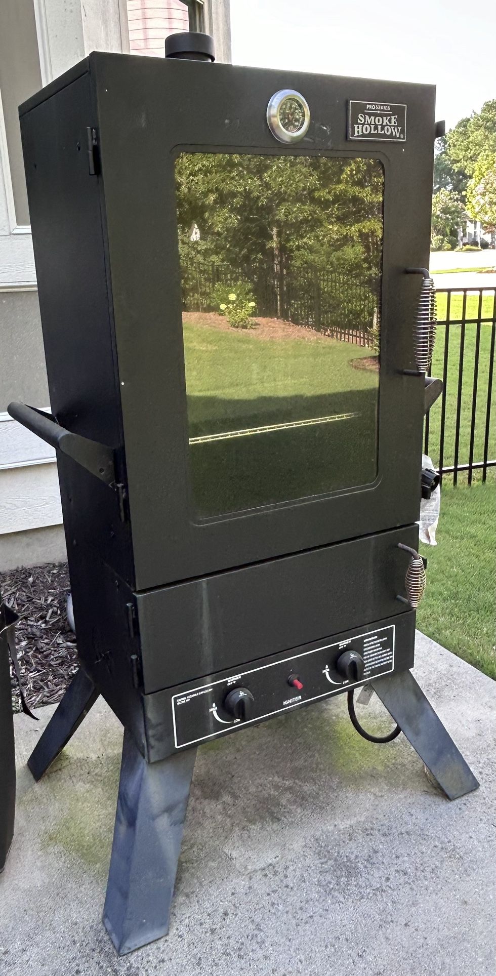 Pro Series Smoke Hollow Smoker PS4400 LP Gas Smoker