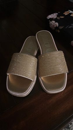 Juicy couture golden bedazzled slippers size 9