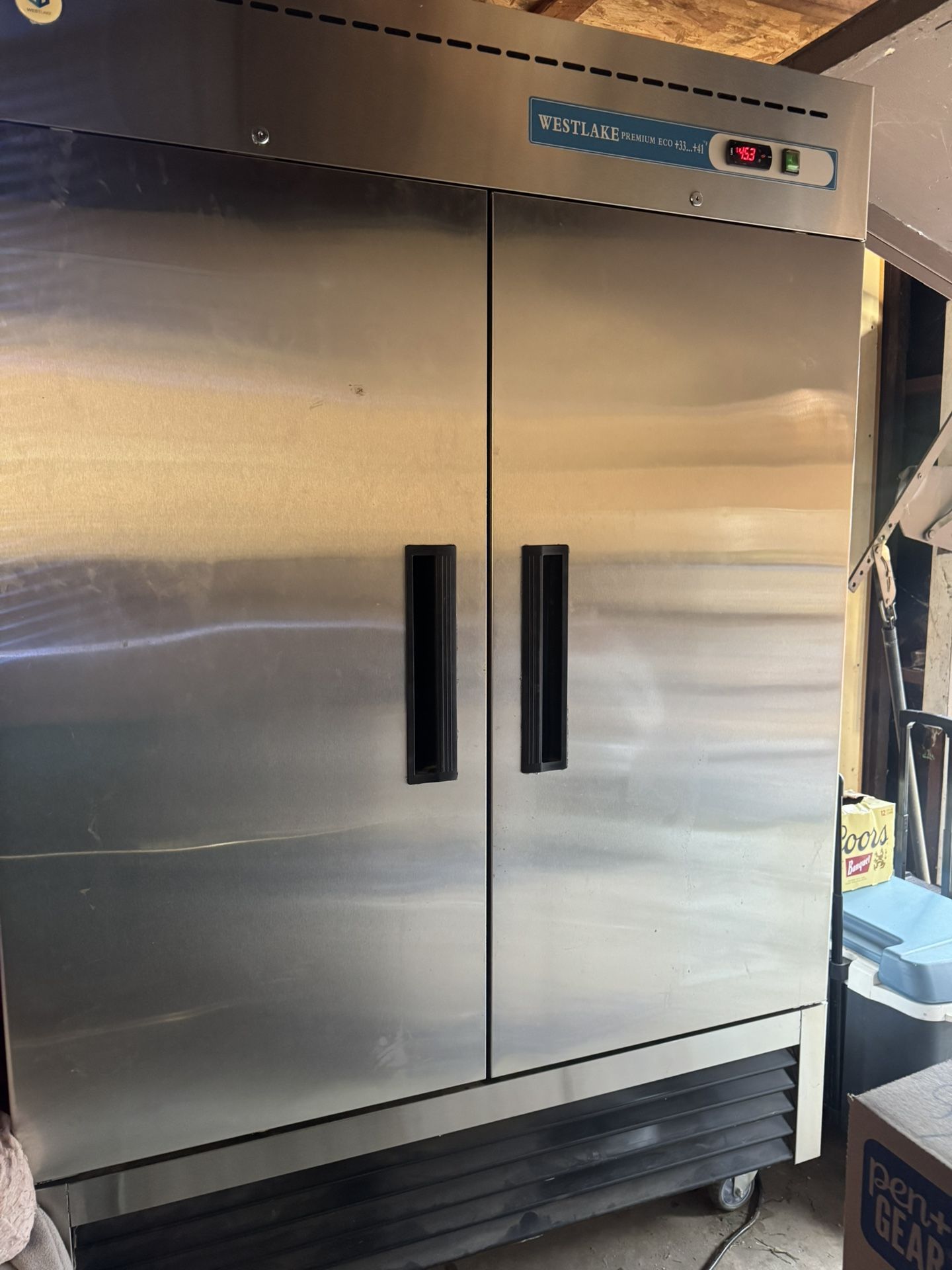 Commercial Refrigerator 
