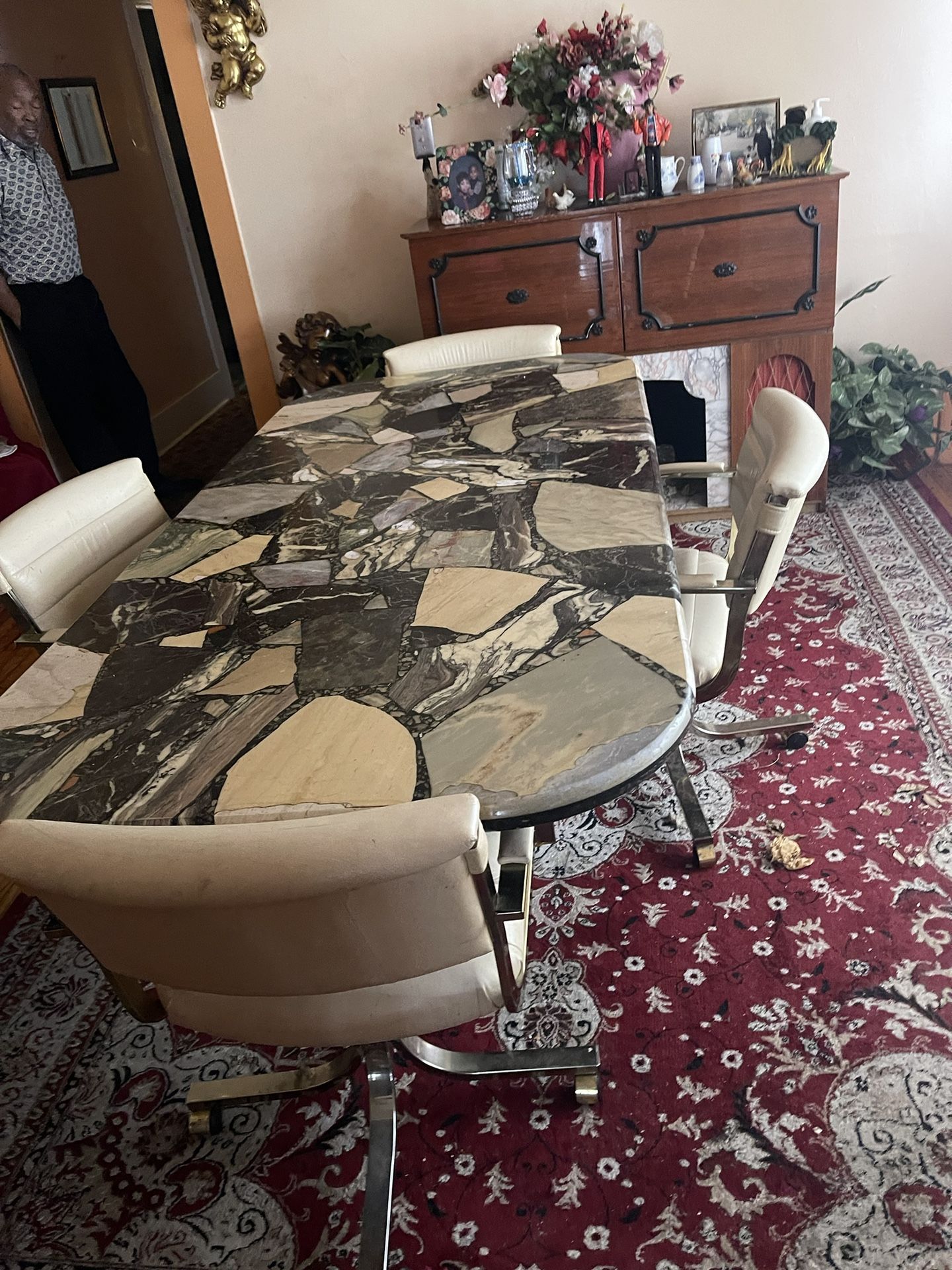 😍 Marble Table And 4 Rolling Leather Chair’s $350