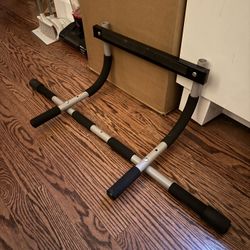 Doorframe Pull Up Bar