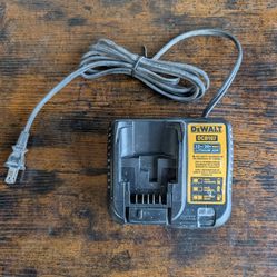 DeWalt Charger DCB107  12v/20v