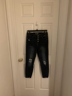 Women’s/Junior’s Jeans 
