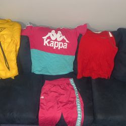 Selling clothes (NOT FREE)