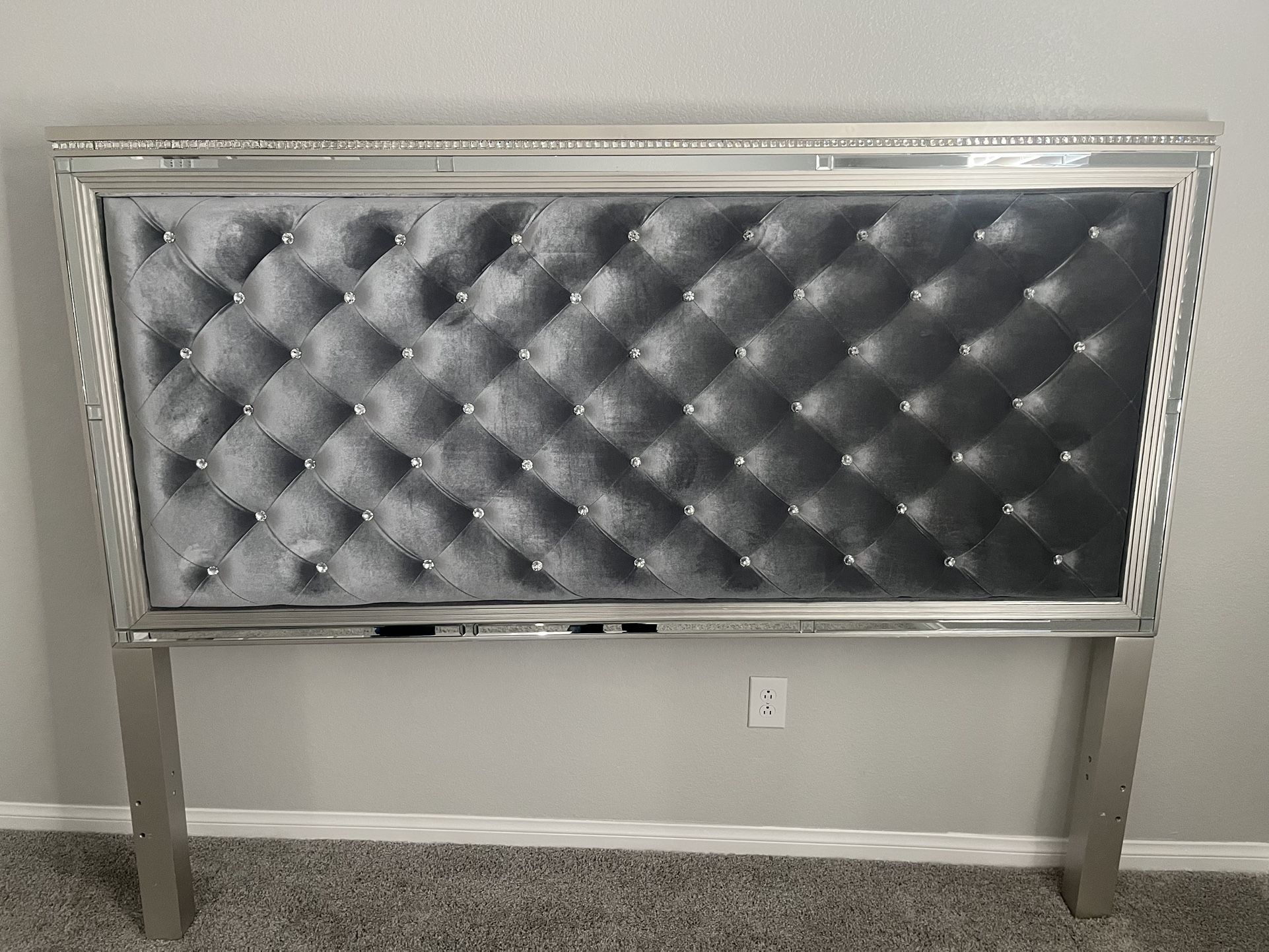 “Glam Styled”. Gray Mirror Trimmed Headboard