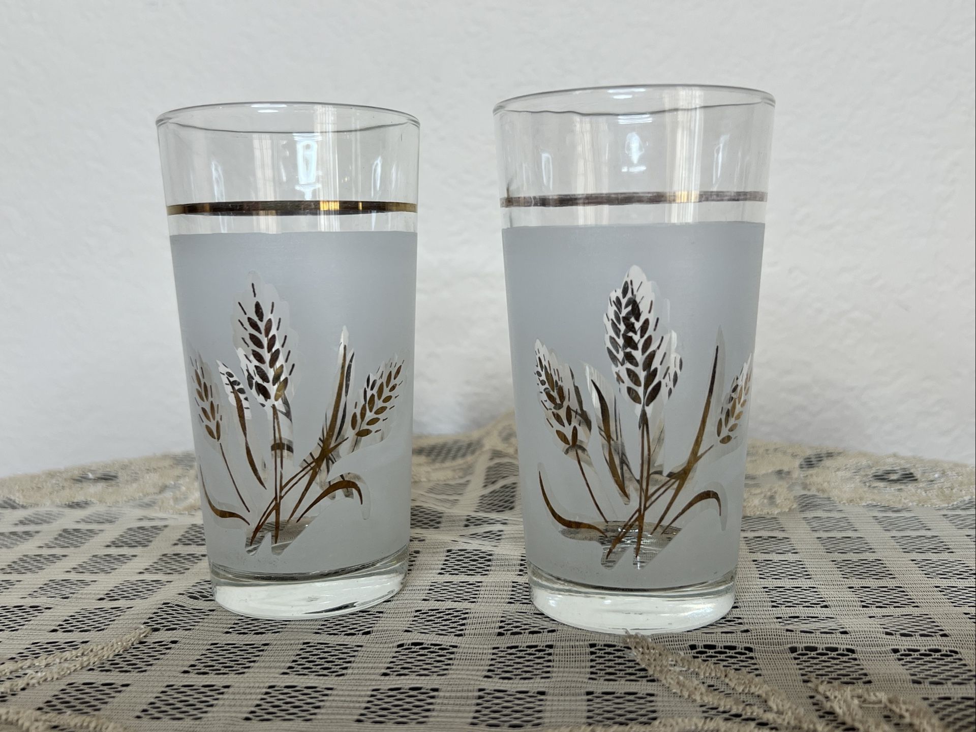 Vintage Covetro Italy Frosted Bar Juice Glasses Wheat Design MCM Gold Trim Set/2