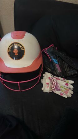 Youth Softball/Baseball Helmet, Glove & Batting Gloves Set