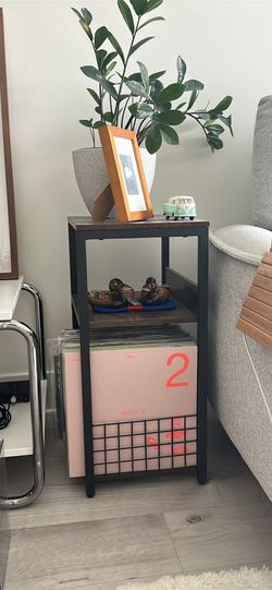 Wooden record stand/rack