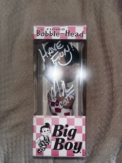 DOUBLE SIGNED!!-MIKE BECKER-VINTAGE 2001 BOB’S BIG BOY BOBBLE HEAD W/ BOX RARE