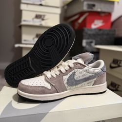 Size 7 Pretty Brown Travis Scottssss Nike Off Whiteee Collaaabbssss :D 