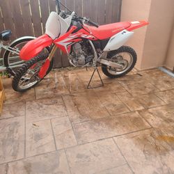 Moto Una Honda  Año2021 Y Una asador Para Tacos Al Pastor Trompo