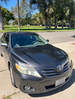 2011 Toyota Camry xle v6