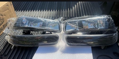 00-06 Chevy Tahoe Black Clear Reflector Headlights Parking Lights