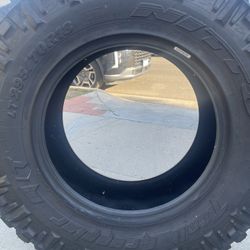 Nitto Trail Grappler Tire