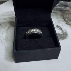 Ring For Man Real Gold 10k  And 5 Diamonds  Zise 10.1/2