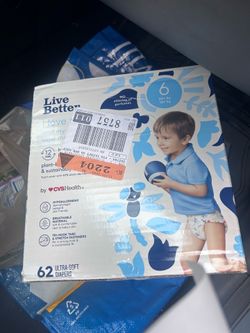 two boxes of sz6 diapers
