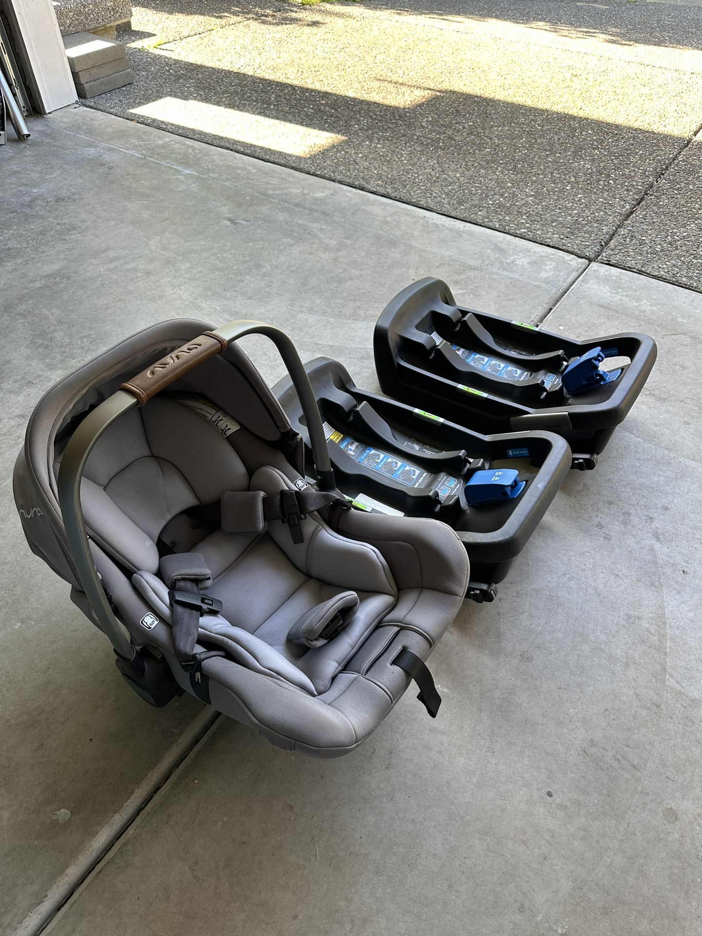 Nuna car seat Pipa Lite LX