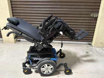 Quantum Edge Powerchair