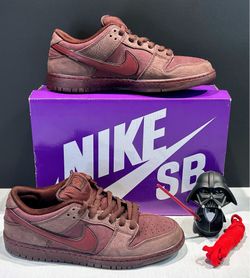 Nike SB - Dunk Low ‘City Of Love - Burgundy Crush’: Men’s Size 10