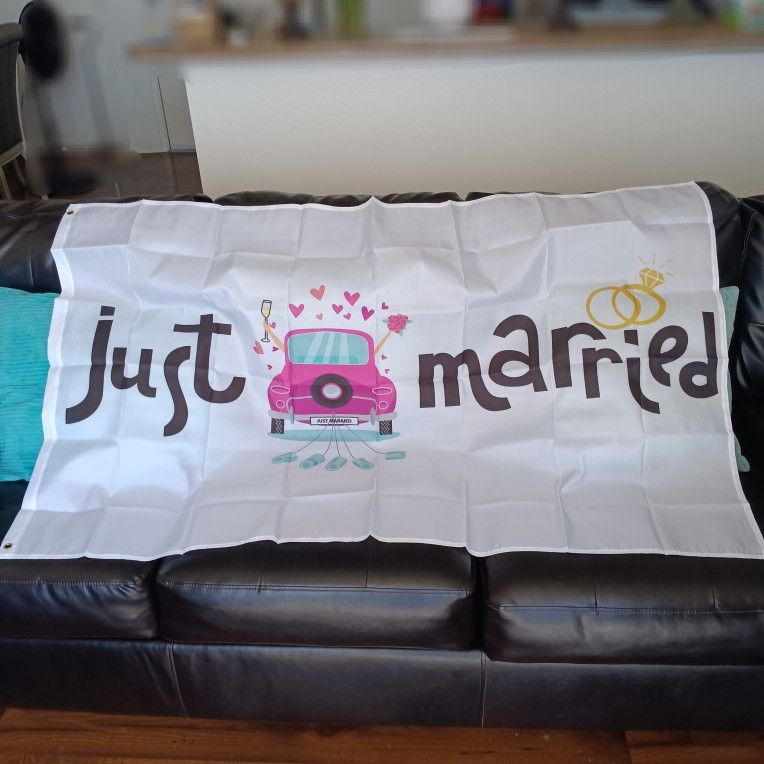 Just Married Flag Banner Decoration 3ft x 5ft