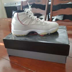 Air Jordan 11 Retro/ Platinum 