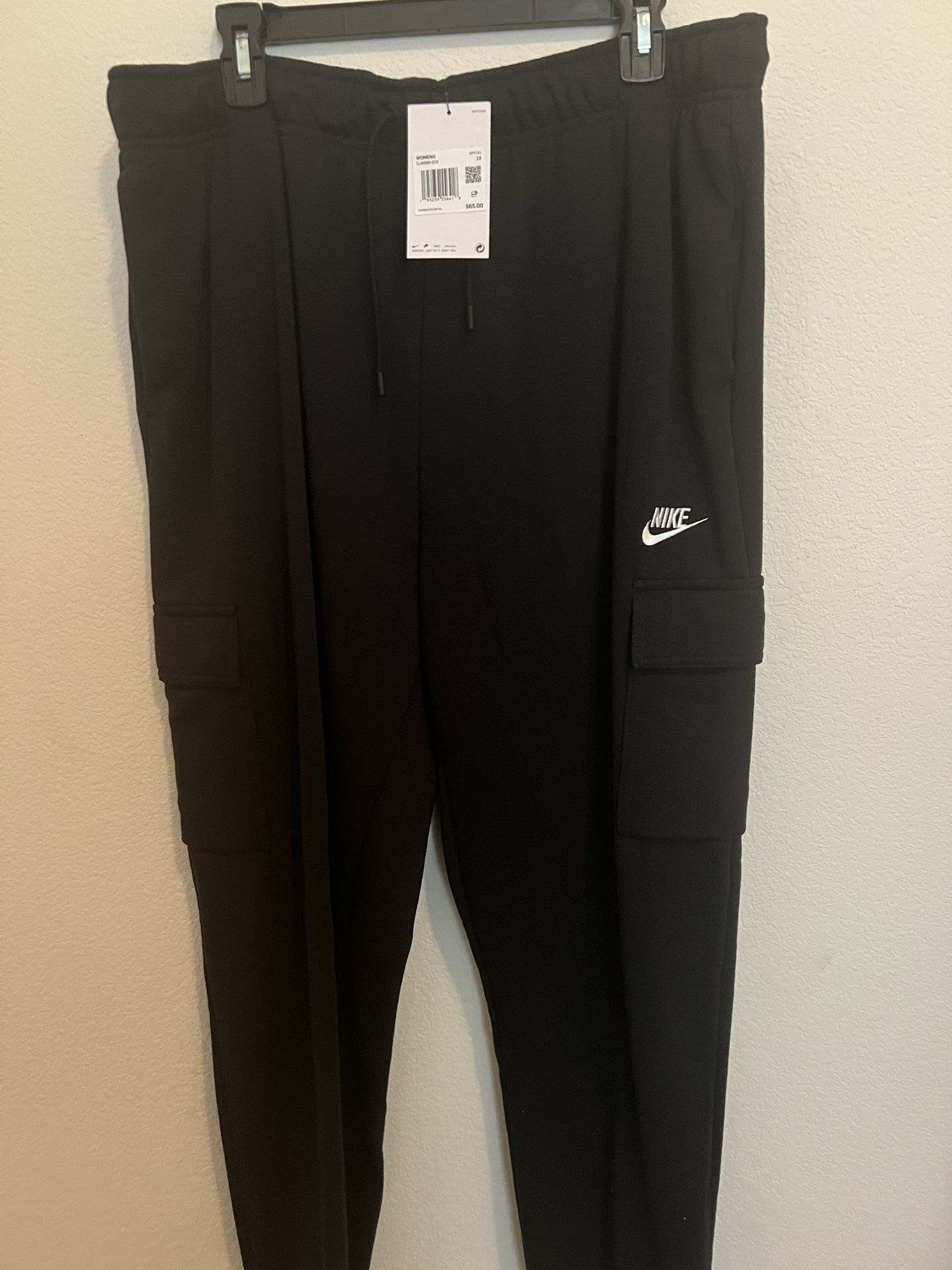 Black Women Nike Joggers