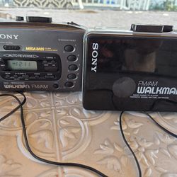 2 Sony Walkman cassette player