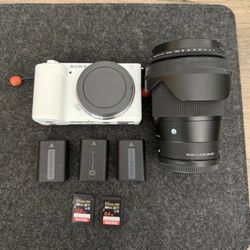Sony ZV-E10 Camera Bundle 
