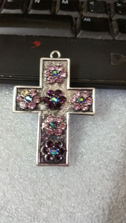 Cross pendant