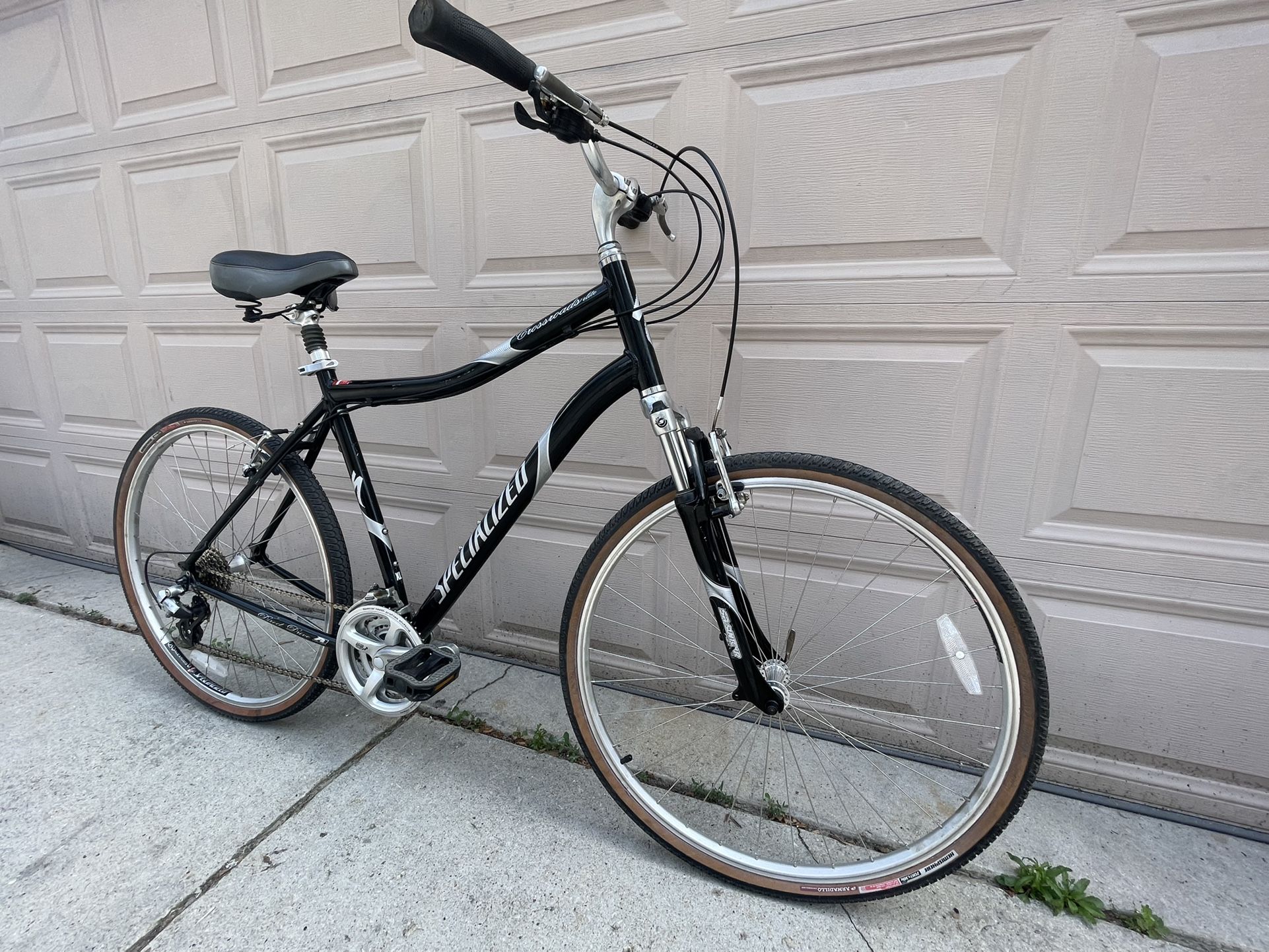 Specialized Crossroads Elite Aluminum Hybrid Bike 700C for Sale in