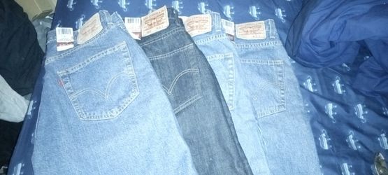 4 Pairs For $30 Brand New Levi's 569 Shorts
