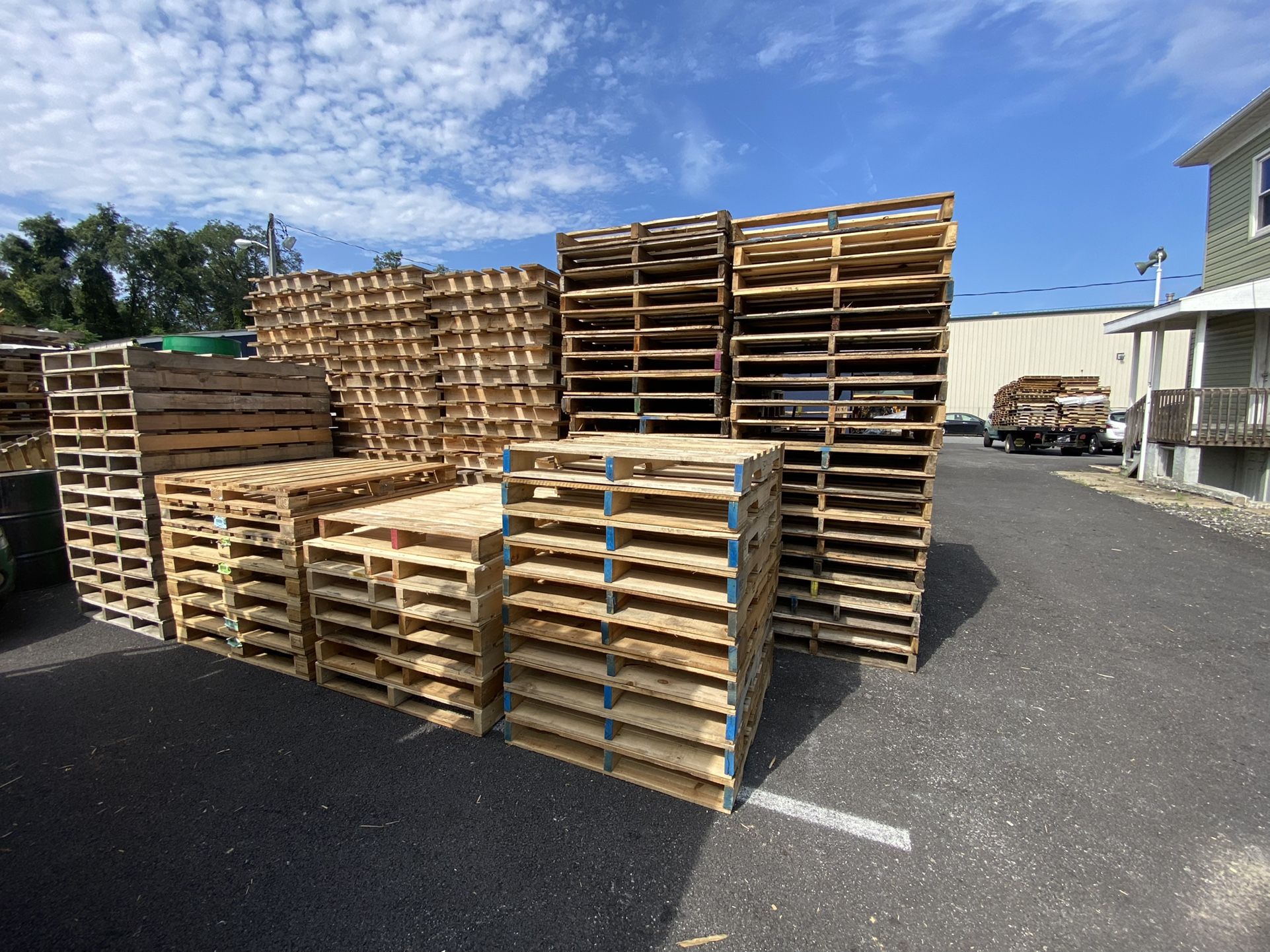 {{{{{{{ Wooden Pallets For Sale }}}}}}}
