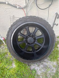 24x14 rims and 35 x13.5r24 tires
