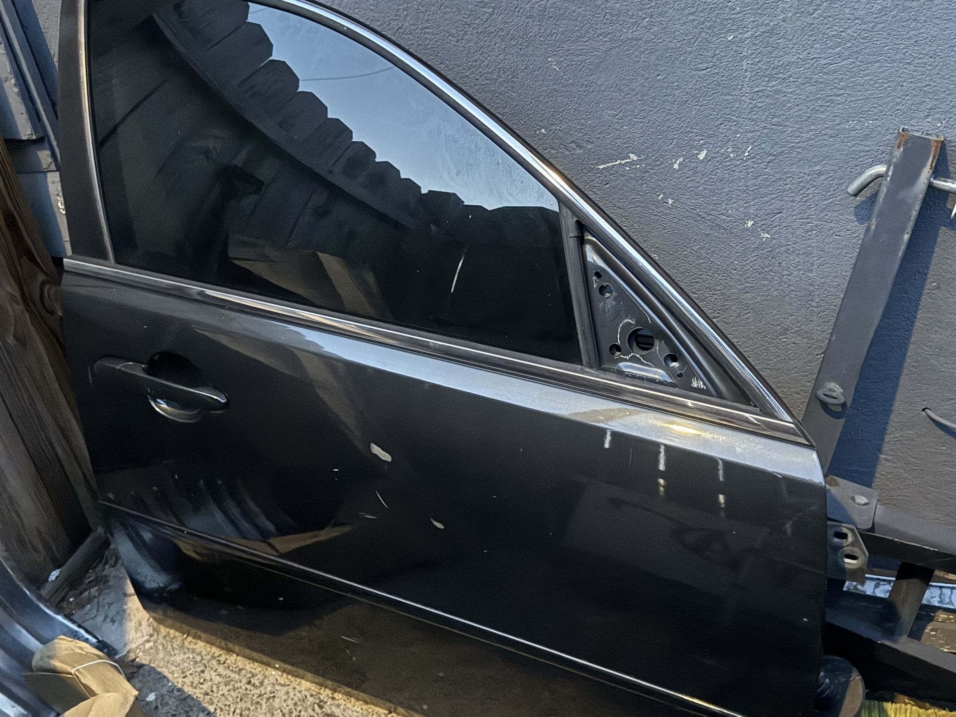 2013 Chevy impala passenger side door and fender