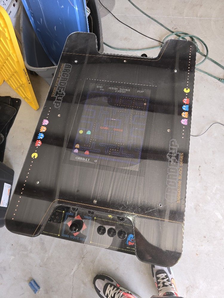 Pac Man Arcade 1up