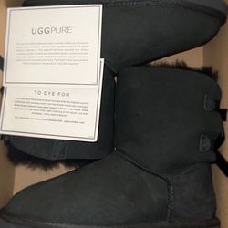 UGG Boots W/ Bows BRAND NEW 