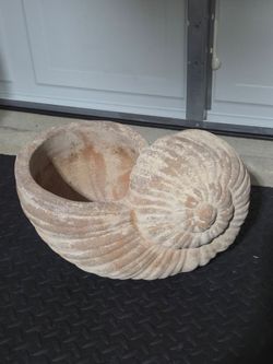 Terracotta seashell planter
