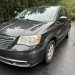 2012 Chrysler Town Country Touring