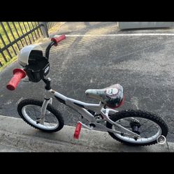 Star Wars Bike With Training Wheels  16 In