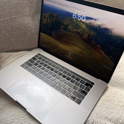 MacBook Pro Core i9 32gb Ram (contact info removed)