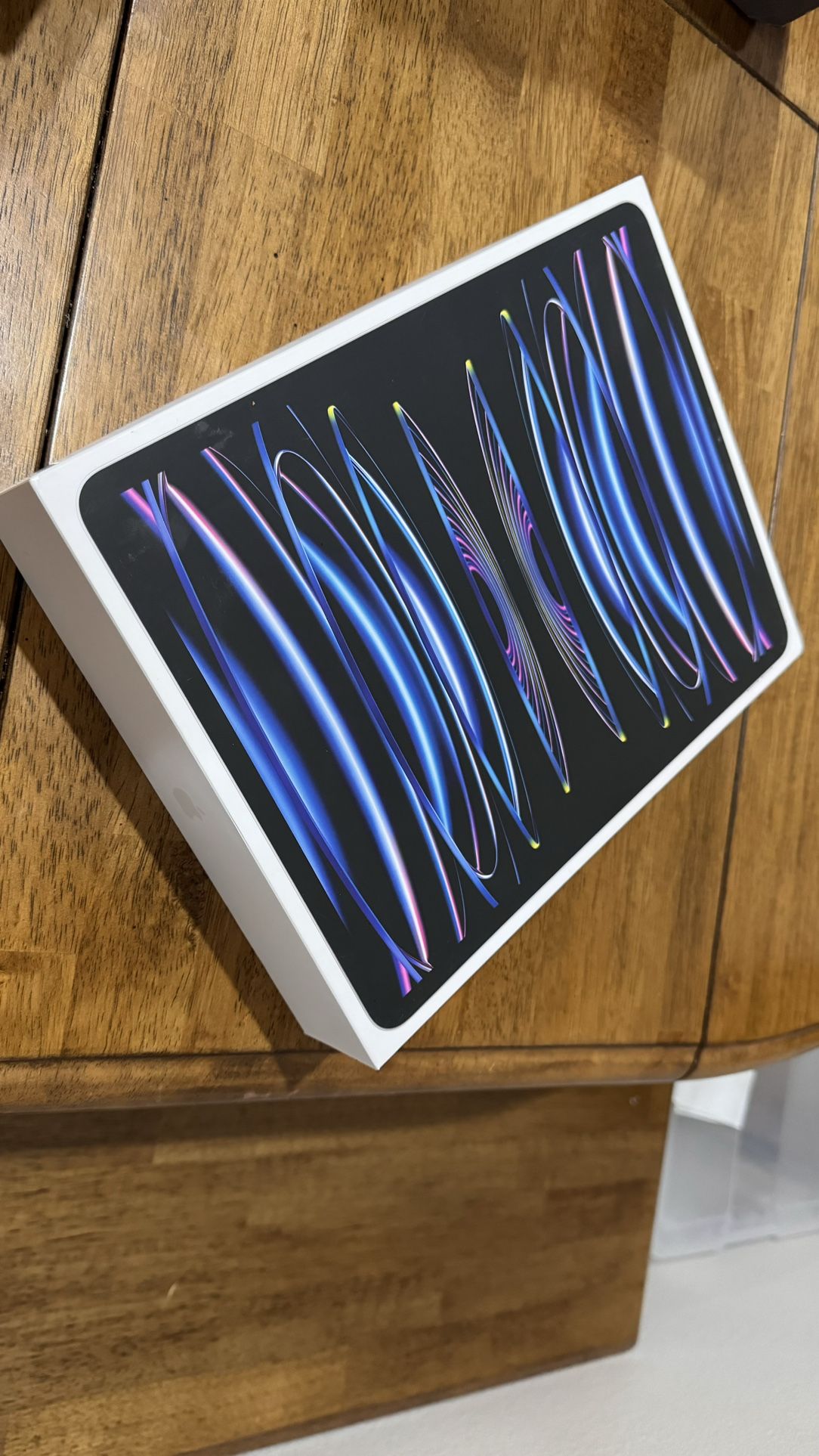 Apple iPad Pro 12.9-inch 6th generation 2TB WiFi + Cellular, AppleCare+, Silver