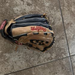 Rawlings Baseball Glove( Lefty)