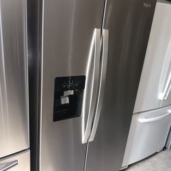 Whirlpool Refrigerator Side By Side Stainless Steel Everything Works Good 💯