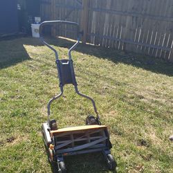 StaySharp 18 in. Cut Manual Push Non Electric Walk Behind Reel Mower