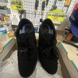 Men’s Nike Size 12 Shoes (used)