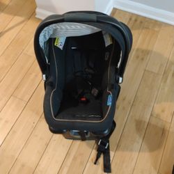 Infant Car Seat 